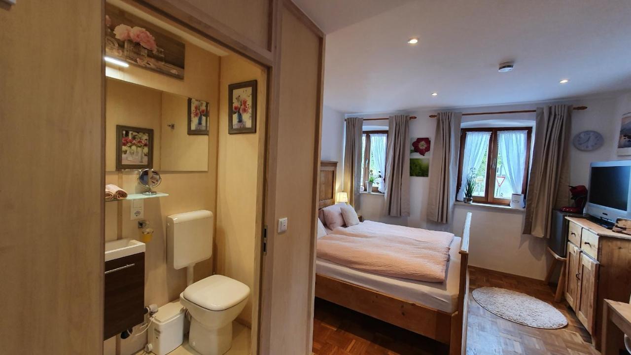 Gaestezimmer Vogtareuth Rinser Extérieur photo