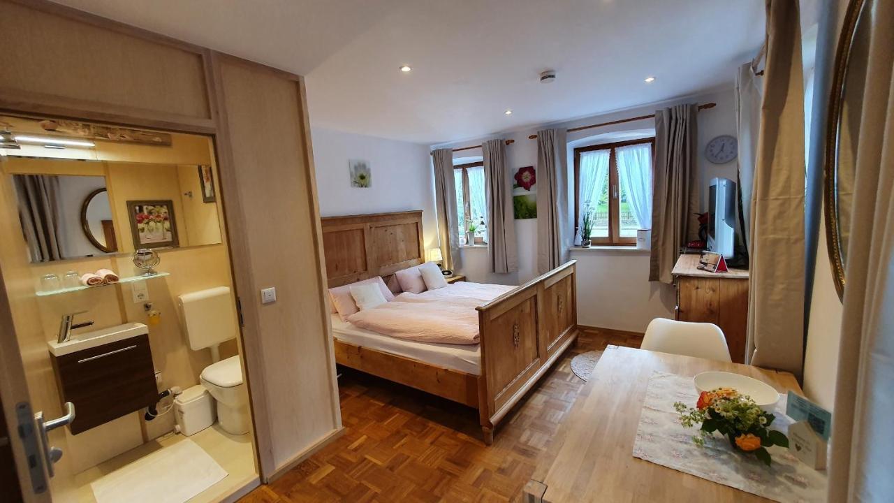 Gaestezimmer Vogtareuth Rinser Extérieur photo